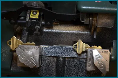 Father Son Locksmith Shop Saint Paul, MN 651-319-5332 - 65-14